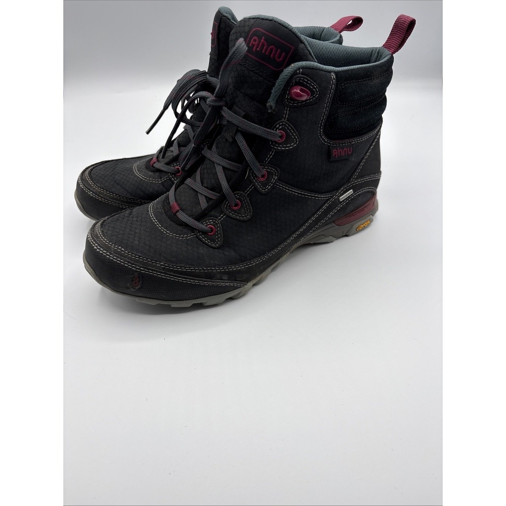 Ahnu Sugarpine Boots Womens Size 9 Gorpcore Hiking Comfort Outdoor Travel